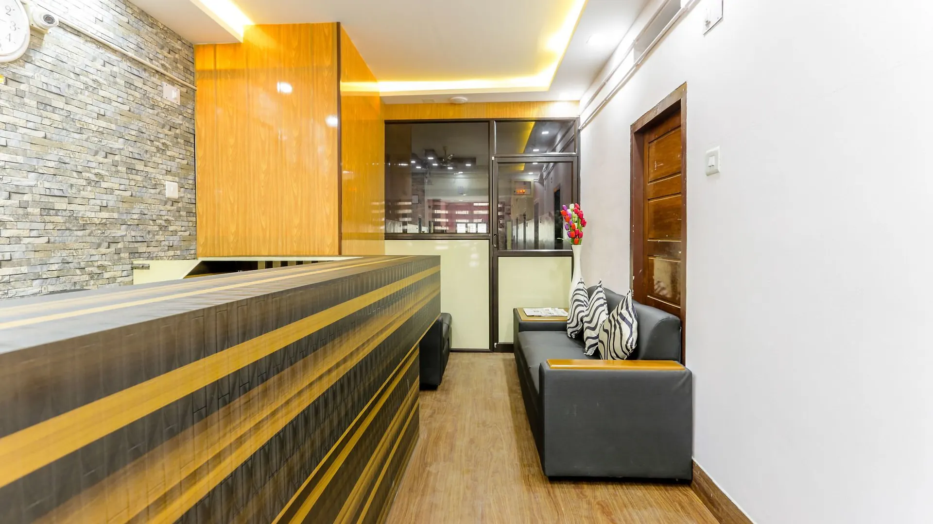 Treebo Mars Hotel Kochi 3*,  India