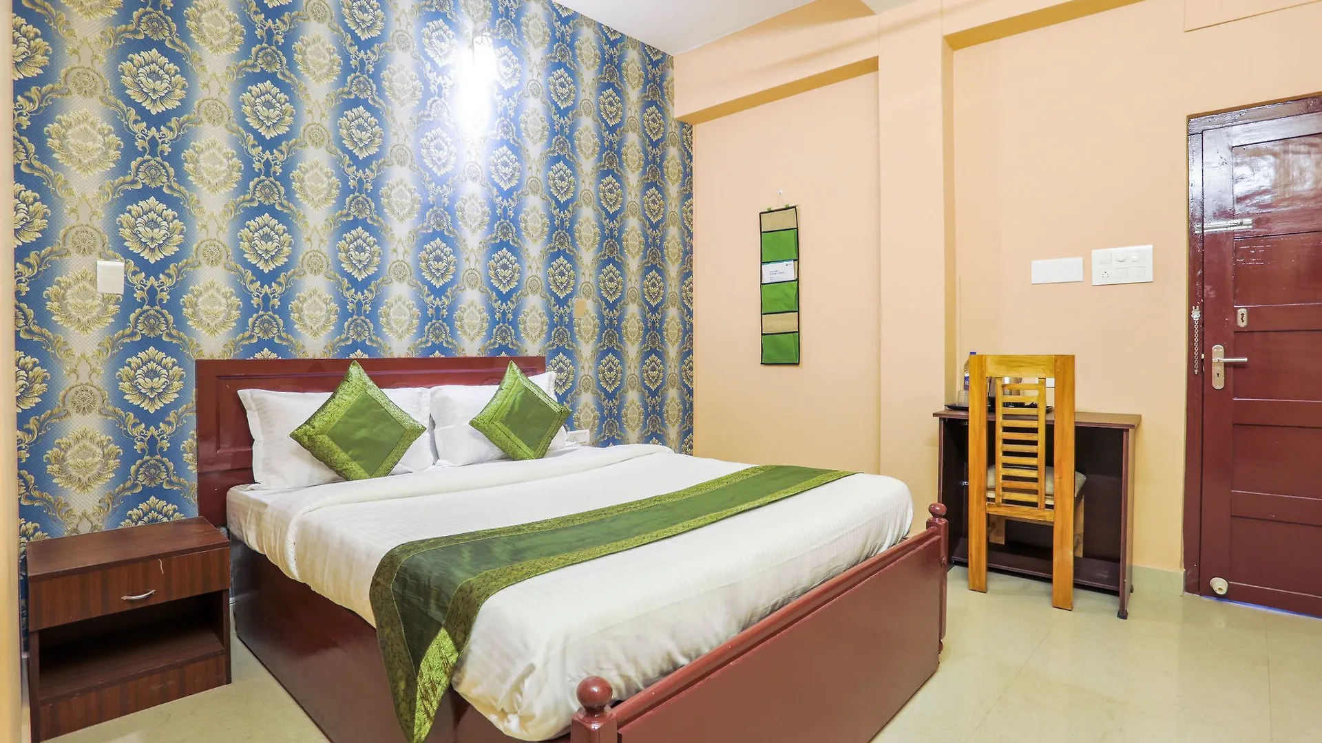 Treebo Mars Hotel Kochi